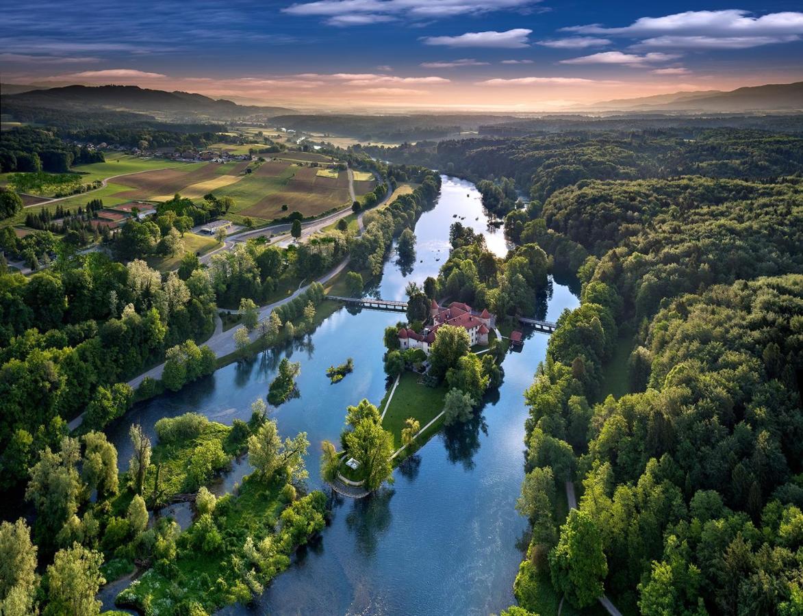 Hotel Grad Otocec - Relais Chateaux Экстерьер фото