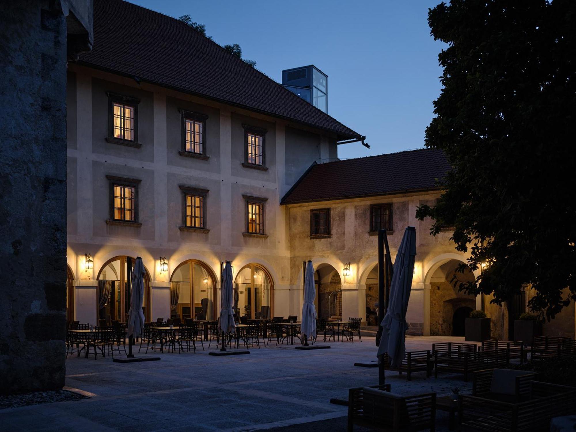 Hotel Grad Otocec - Relais Chateaux Экстерьер фото