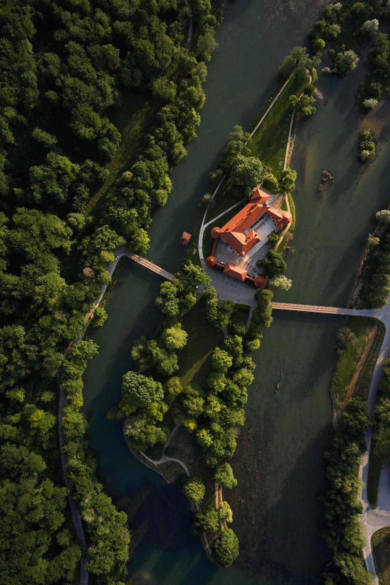 Hotel Grad Otocec - Relais Chateaux Экстерьер фото