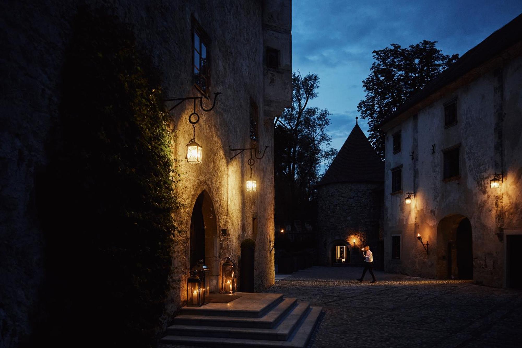 Hotel Grad Otocec - Relais Chateaux Экстерьер фото